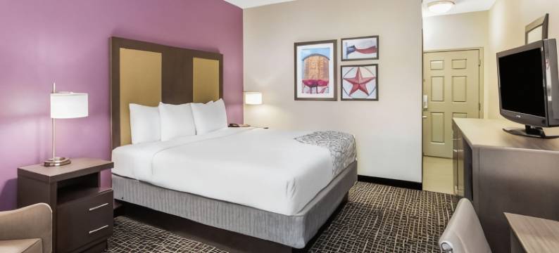 希尔斯伯勒拉昆塔温德姆套房酒店(La Quinta Inn & Suites by Wyndham Hillsboro)图片