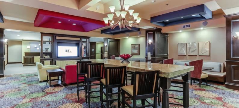 智选假日套房酒店亨茨维尔(Holiday Inn Express & Suites HUNTSVILLE by IHG)图片