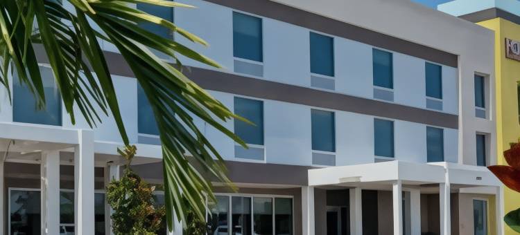 那不勒斯I-75松岭路希尔顿惠庭套房酒店(Home2 Suites by Hilton Naples I-75 Pine Ridge Road)图片