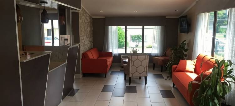 门罗温德姆速8酒店(Super 8 by Wyndham Monroe)图片