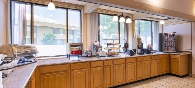 拉克罗斯河滨美吟温德姆酒店及会议中心(AmericInn by Wyndham la Crosse Riverfront Conference Center)图片