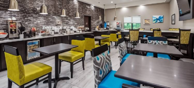 沃勒贝斯特韦斯特优质酒店(Best Western Plus Waller Hotel)图片