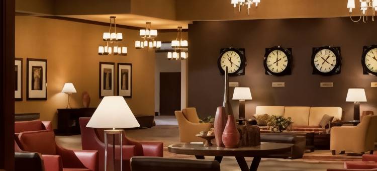 辛辛那提机场希尔顿逸林酒店(DoubleTree by Hilton Hotel Cincinnati Airport)图片