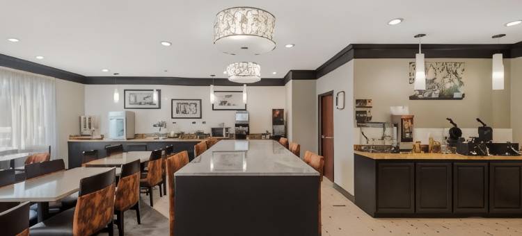 南平原贝斯特韦斯特套房酒店(Best Western South Plains Inn  Suites)图片