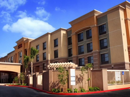 希尔顿欢朋套房酒店-海豹滩