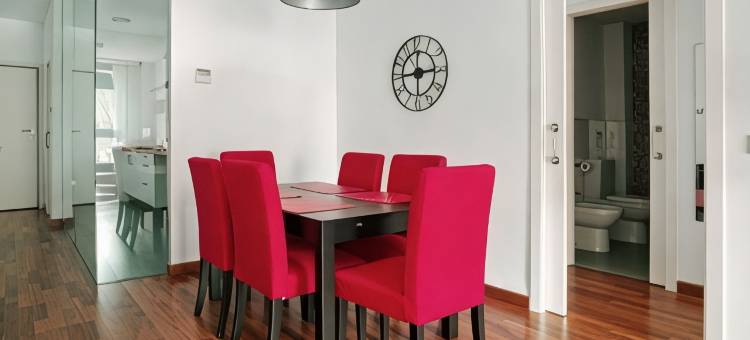 拉普拉塔托雷旅游公寓酒店(Azz Sevilla Torre de la Plata Apartamentos)图片