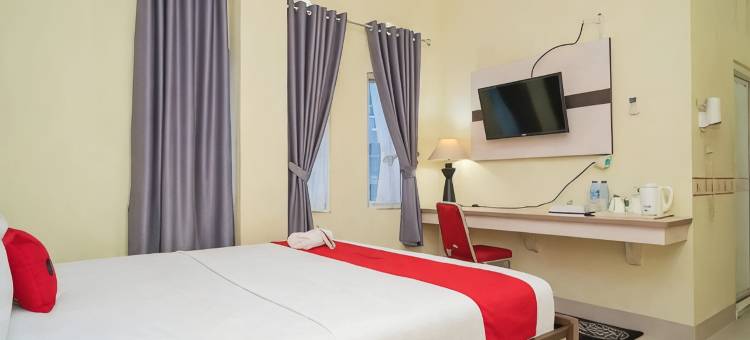 RedDoorz Syariah Near Lapangan Dwiwarna Barabai图片