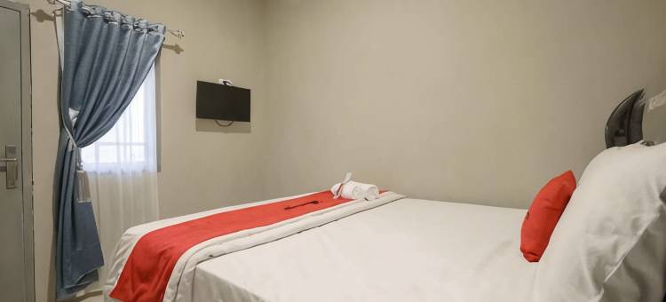 红多兹酒店-近楠榜梅德卡地铁塔曼(RedDoorz Near Taman Merdeka Metro Lampung)图片