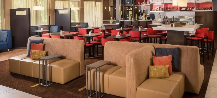 威廉斯堡布希花园区万怡酒店(Courtyard Williamsburg Busch Gardens Area)图片