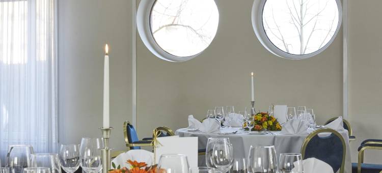科隆-许尔特 H+酒店(H+ Hotel Koeln-Huerth)图片