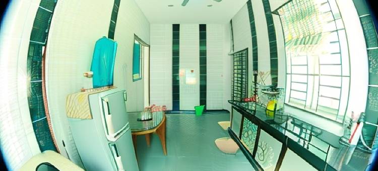 瓜拉比拉双堡民宿(Twin Castle Homestay Kuala Pilah)图片