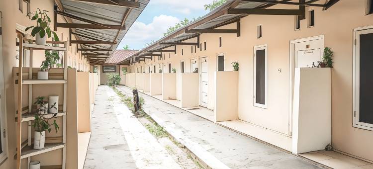 OYO 93320 维纳斯伊斯兰民宿靠近梅古帕克大学(OYO 93320 Venus Homestay Syariah Near Universitas Megou Pak Tulang Bawang)图片