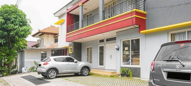 红多兹酒店-近西洛亚姆卡拉瓦奇3号(RedDoorz Near Siloam Karawaci 3)图片