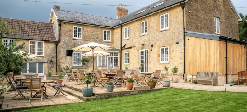 奎恩斯亚姆斯酒店(The Queens Arms)图片