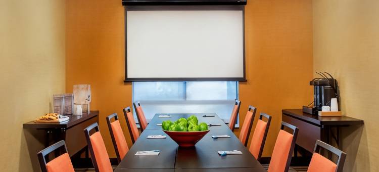 布里奇沃特布兰奇堡/萨默维尔万枫套房酒店(Fairfield Inn & Suites Bridgewater Branchburg/Somerville)图片