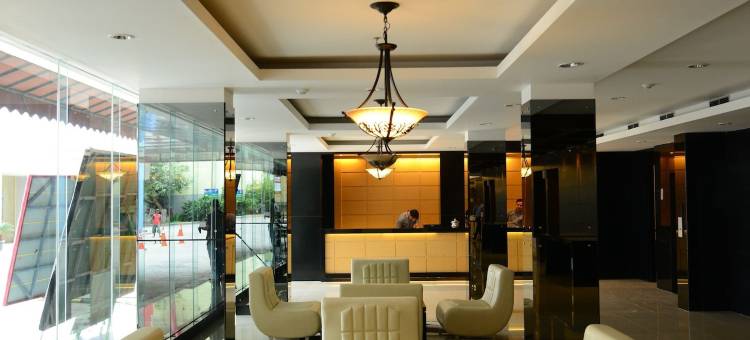 巨港艾米利亚惊人的酒店(Emilia Hotel by Amazing - Palembang)图片