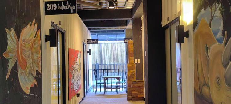 集装箱生态酒店(Containers by Eco Hotel)图片