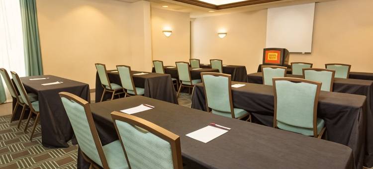 特洛伊酒店与套房(Troy Inn & Suites)图片