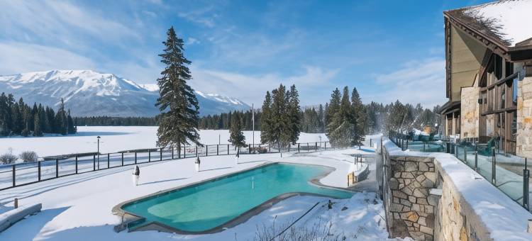 费尔蒙特贾斯珀帕克小屋(Fairmont Jasper Park Lodge)图片