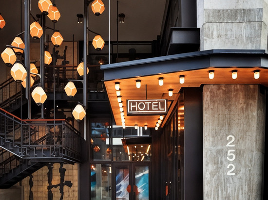 布鲁克林艾斯酒店