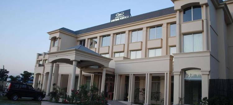 哈里瓦安布罗希亚萨诺瓦柱廊酒店(Ambrosia Sarovar Portico)图片