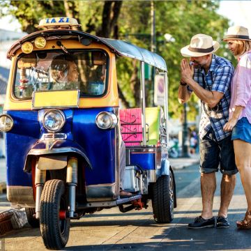 曼谷+芭堤雅+槟城+吉隆坡+新加坡12日11晚跟团游