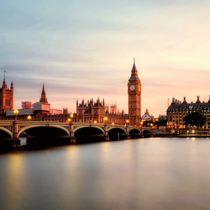 英国15日14晚私家团