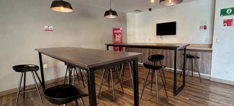 赫瓦拉斯城领事馆长住套房酒店(Extended Suites Ciudad Juarez Consulado)图片