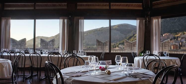 朱利亚诺城堡酒店(Hotel Castello di Giuliano)图片
