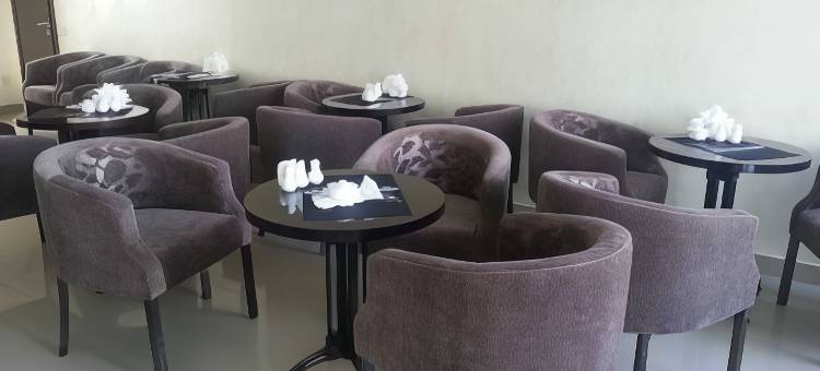 皇家汽油酒店(Royal Petrol Hotel)图片