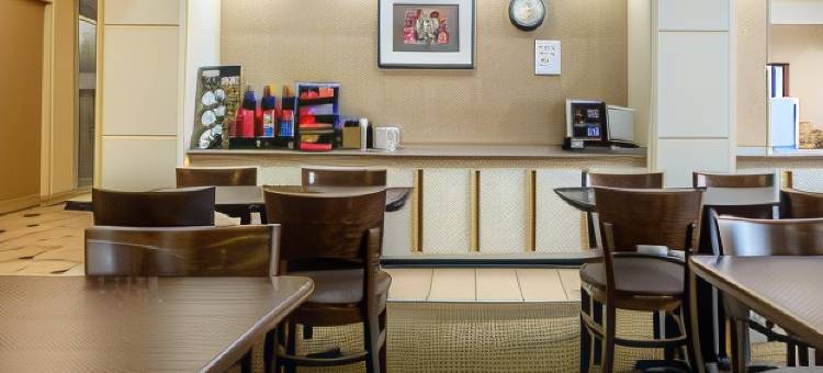 纽黑文拉昆塔温德姆套房酒店(La Quinta Inn & Suites by Wyndham New Haven)图片