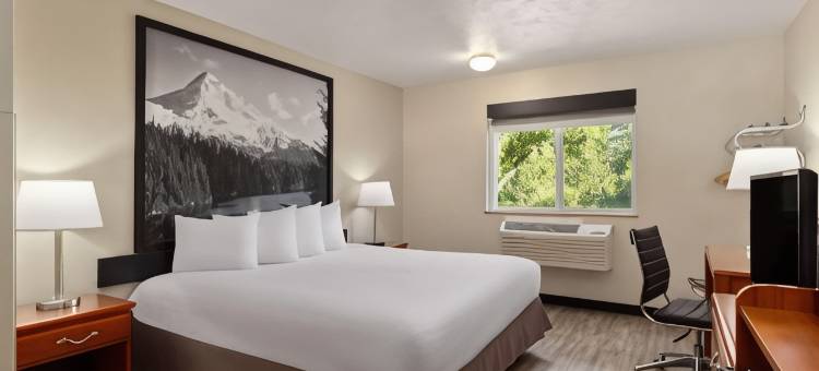 罗斯堡温德姆速8酒店(Super 8 by Wyndham Roseburg)图片