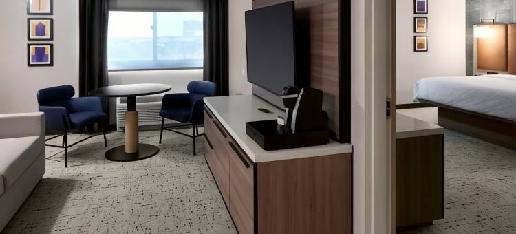 纽瓦克机场希尔顿欢朋酒店(Hampton Inn Newark Airport)图片