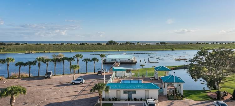 奥基乔比湖温德姆戴斯套房酒店(Days Inn & Suites by Wyndham Lake Okeechobee)图片