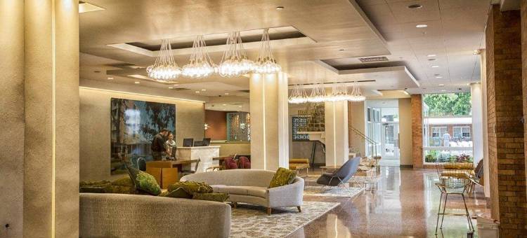 弗雷多尼亚酒店及会议中心(The Fredonia Hotel)图片