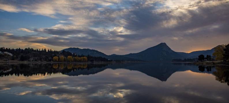 罗基山的宁静 2卧室联排别墅 by RedAwning(Serenity in the Rockies 2 Bedroom Townhouse by RedAwning)图片