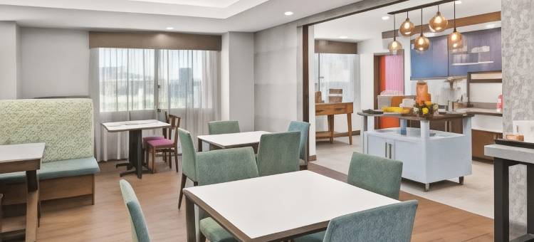 希尔顿欢朋酒店-锡康克(Hampton Inn Seekonk)图片