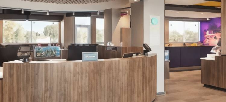 密尔沃基布鲁克菲尔德希尔顿Tru酒店(Tru by Hilton Milwaukee Brookfield)图片