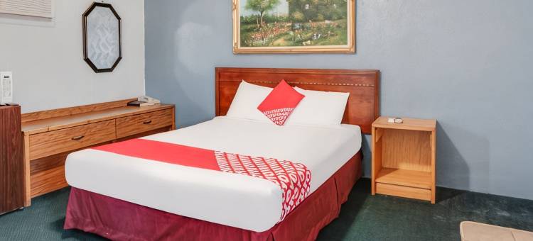 OYO德克萨斯卢灵市区I-10/US-90酒店(OYO Hotel Luling TX Downtown I-10/US-90)图片