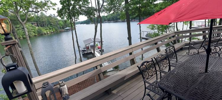诺特利湖畔全年供水木屋(Water-Front Yr-Around, Cabin on Lake Nottely)图片