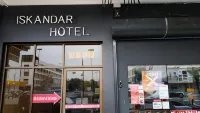 Hotel Iskandar - Motels