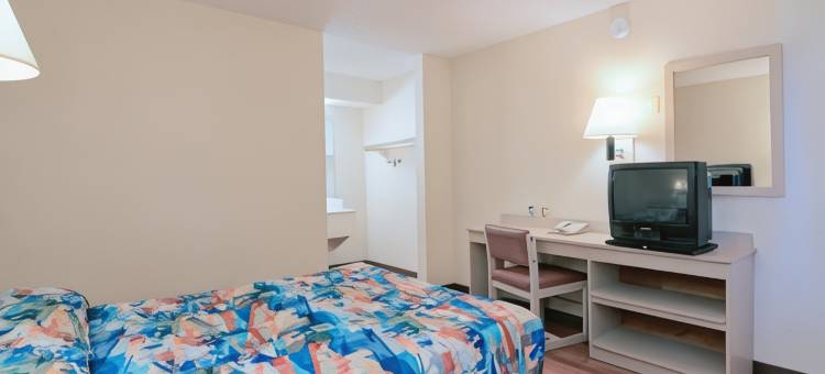 凤凰坦佩6号汽车旅馆- 百老汇 - ASU(Motel 6 Tempe, AZ - Broadway - ASU)图片