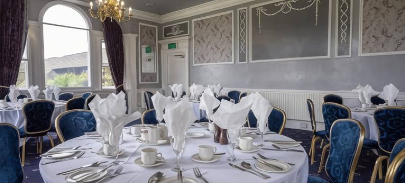西佳沃特顿公园酒店(Cbh Waterton Park Hotel and Spa)图片
