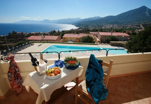 Hotel Villa Gustui MarisHotel Overview