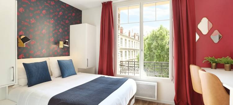 Yays Paris Zola by Numa图片