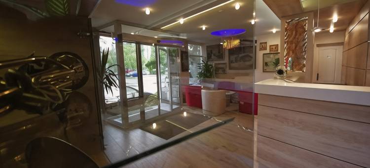 精品瓦达斯库特酒店(Hotel Vadászkürt Superior)图片