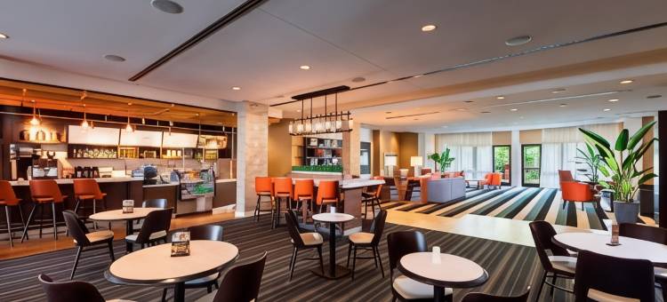 佐治亚州亚特兰大比福德购物中心万怡酒店(Courtyard Atlanta Buford Mall of Georgia)图片