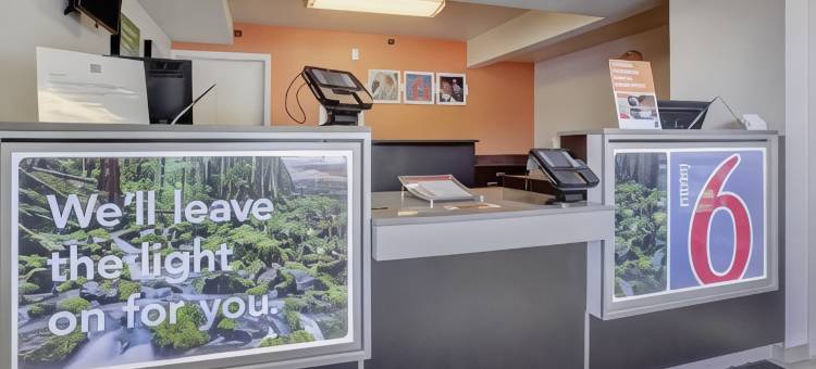 6梅德福南汽车旅馆(Motel 6 Medford, or)图片