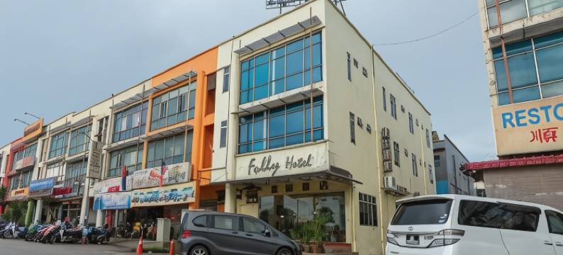 德萨特布劳完全酒店(Fully Hotel Desa Tebrau)图片