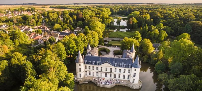 杜阿蒙农维拉城堡酒店(Château d'Ermenonville)图片